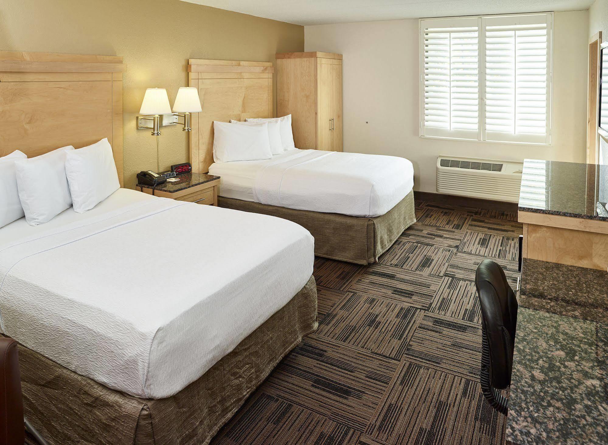 Livinn Hotel St Paul East / Maplewood Экстерьер фото