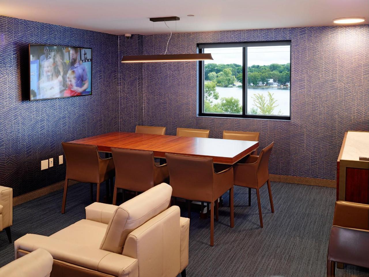 Livinn Hotel St Paul East / Maplewood Экстерьер фото