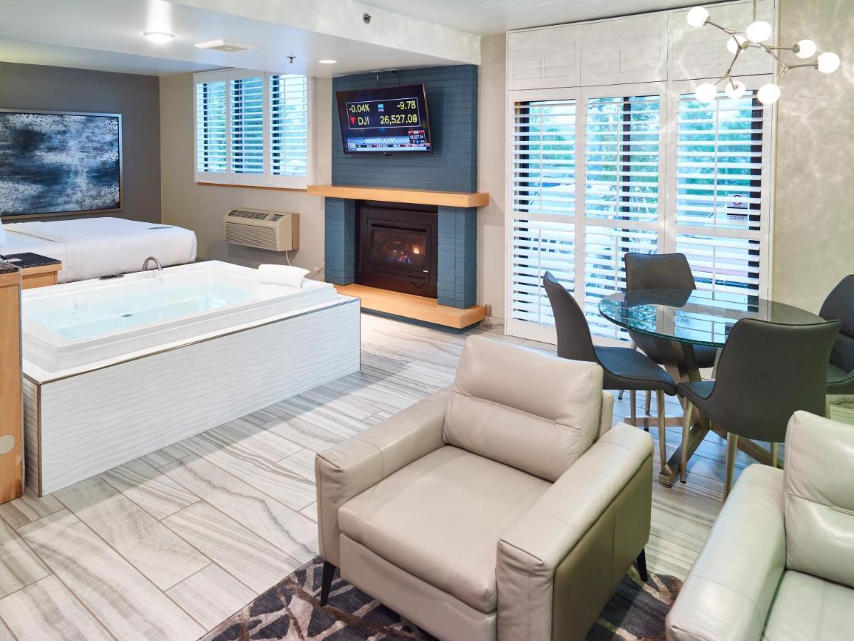 Livinn Hotel St Paul East / Maplewood Экстерьер фото