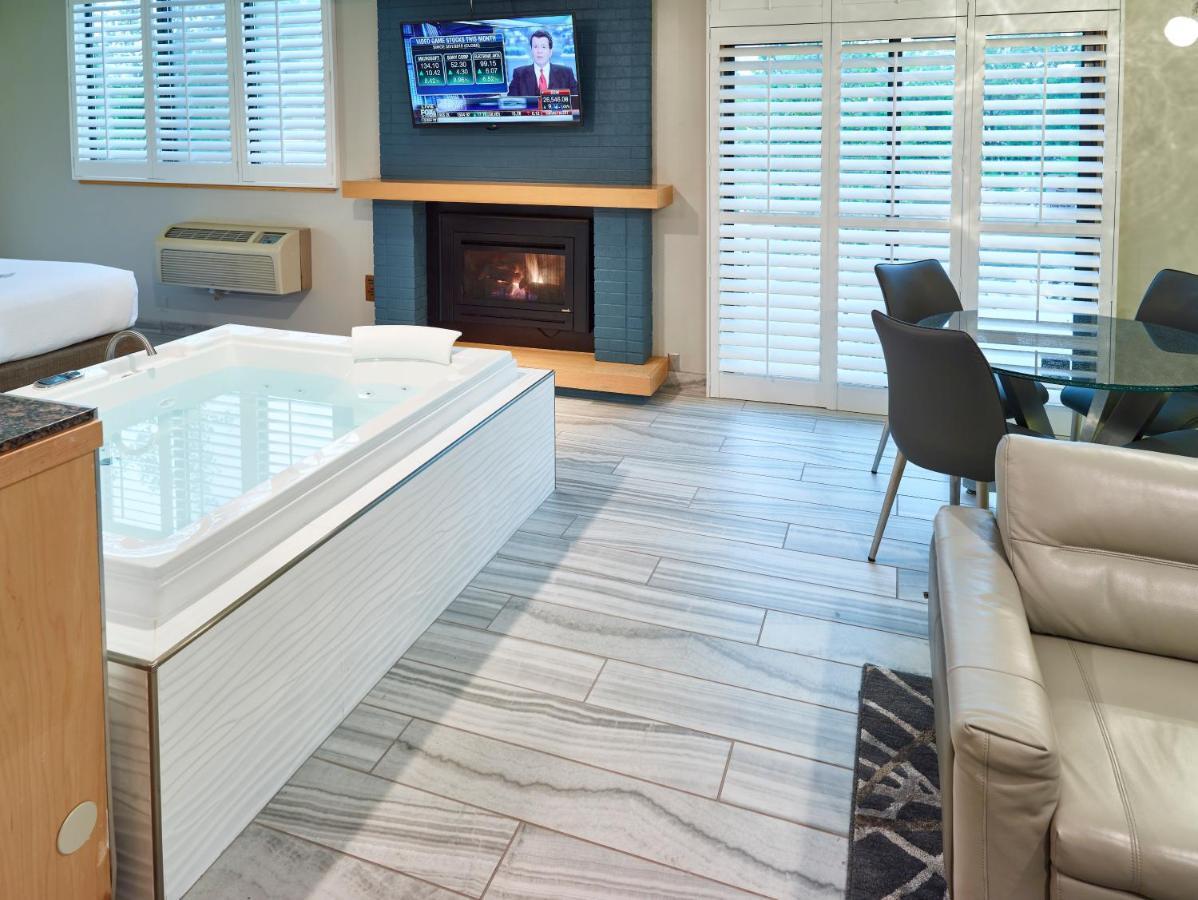 Livinn Hotel St Paul East / Maplewood Экстерьер фото